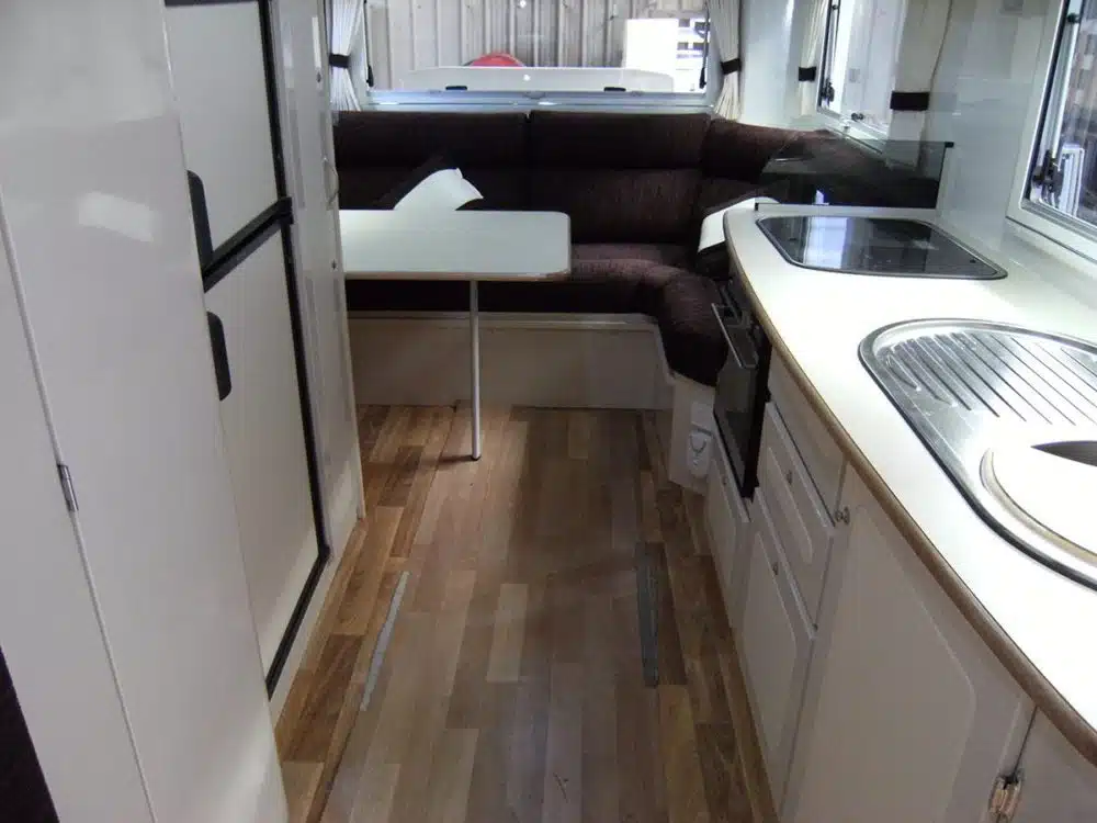 Travelhome Macquarie 23ft Fifth Wheel interior rear