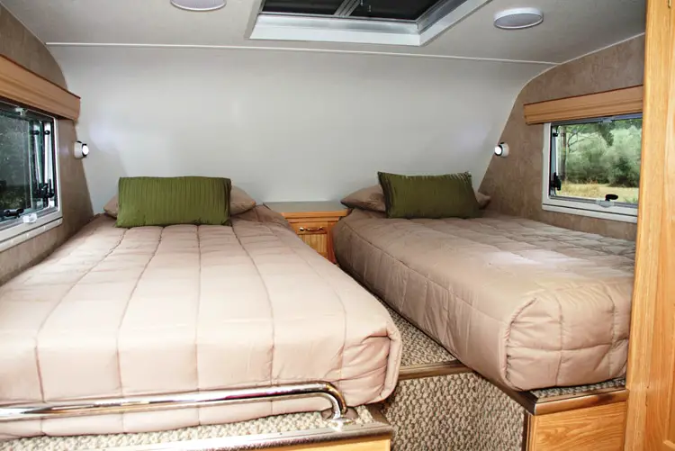 Winjana Strzelecki 19'5" Fifth Wheel bedroom