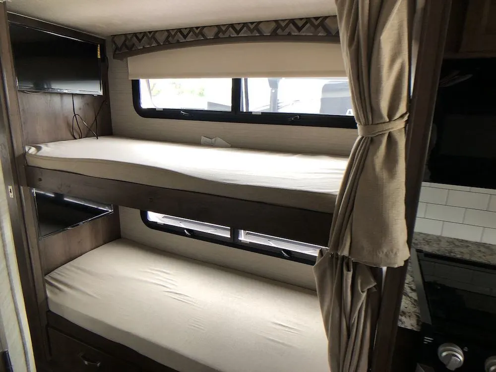 Interior view of bunk beds in the Jayco Alante 29F RV