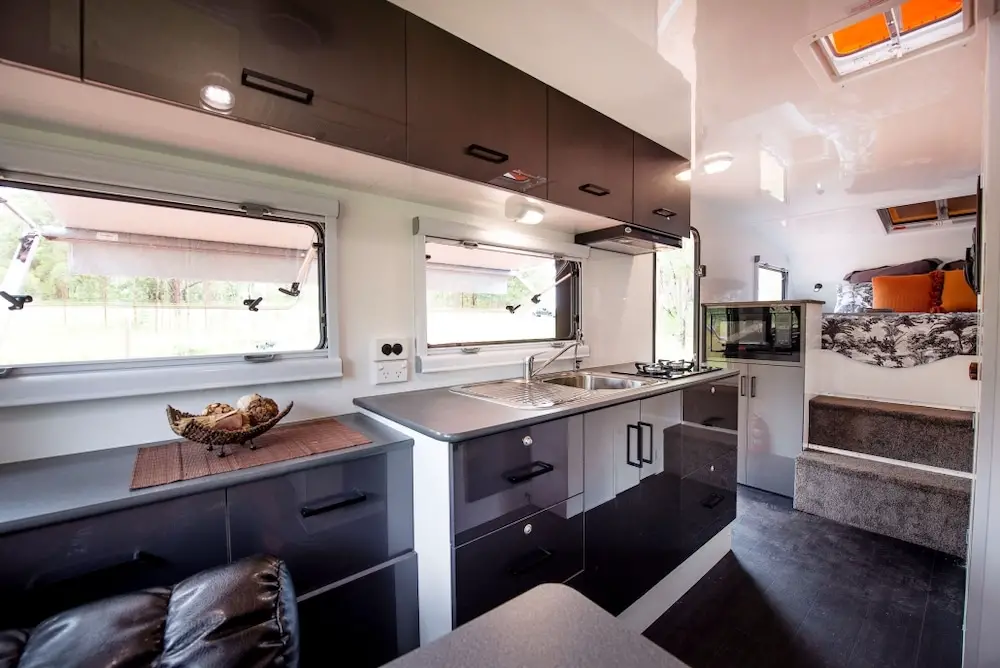 Interior view of the Winjana Ormiston 630 fifth wheel.