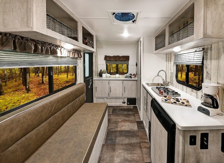 Lightweight travel trailers with a bathroom | RV Obsession What Is The Lightest Travel Trailer With A Bathroom